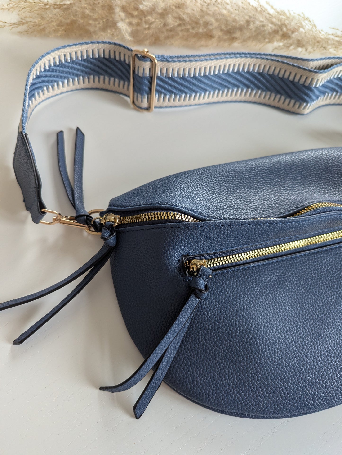 Banane sac bleu marine bandoulière réglable pour femme