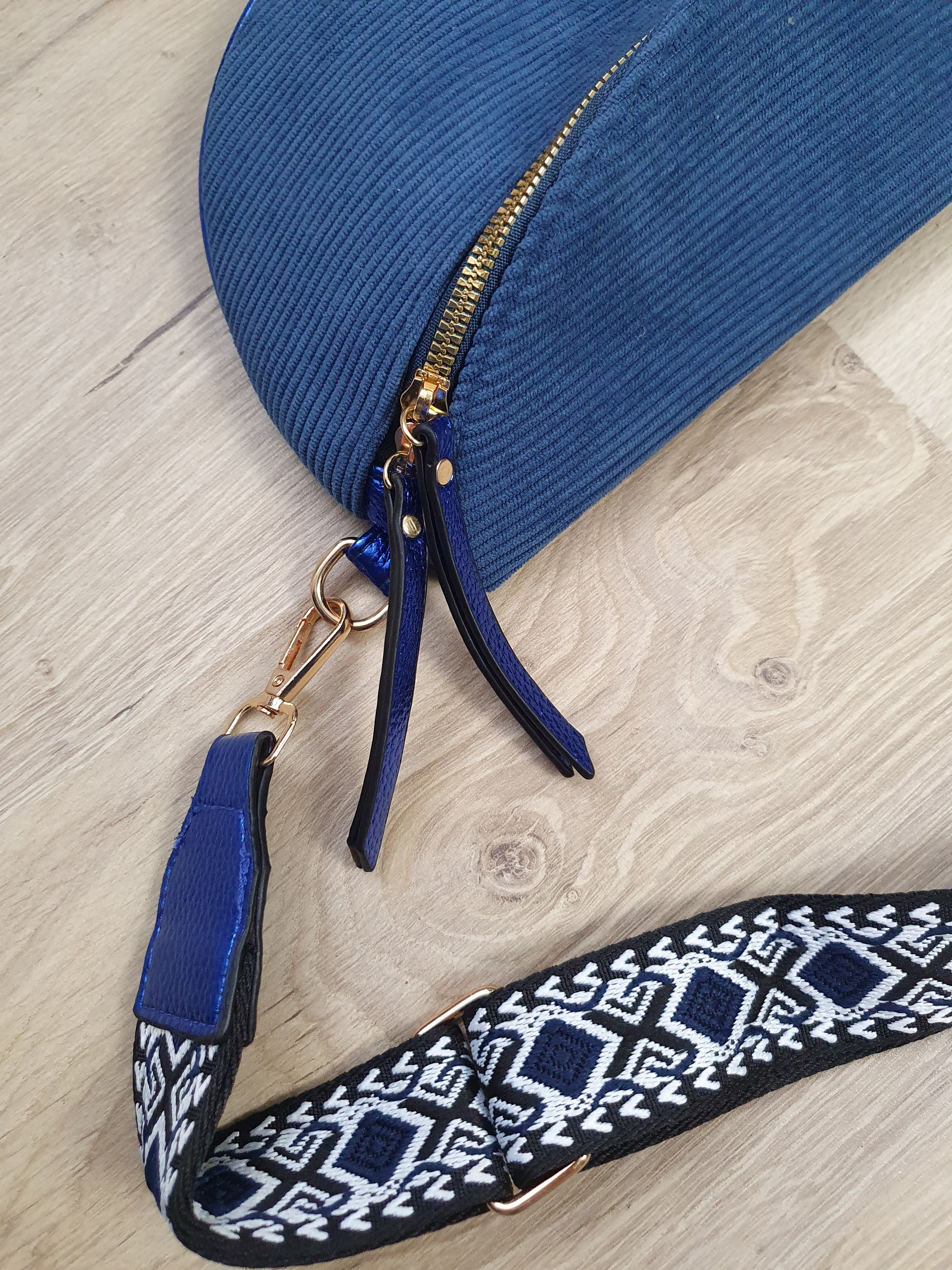 Ceinture banane bleu marine bandoulière réglable pour femme