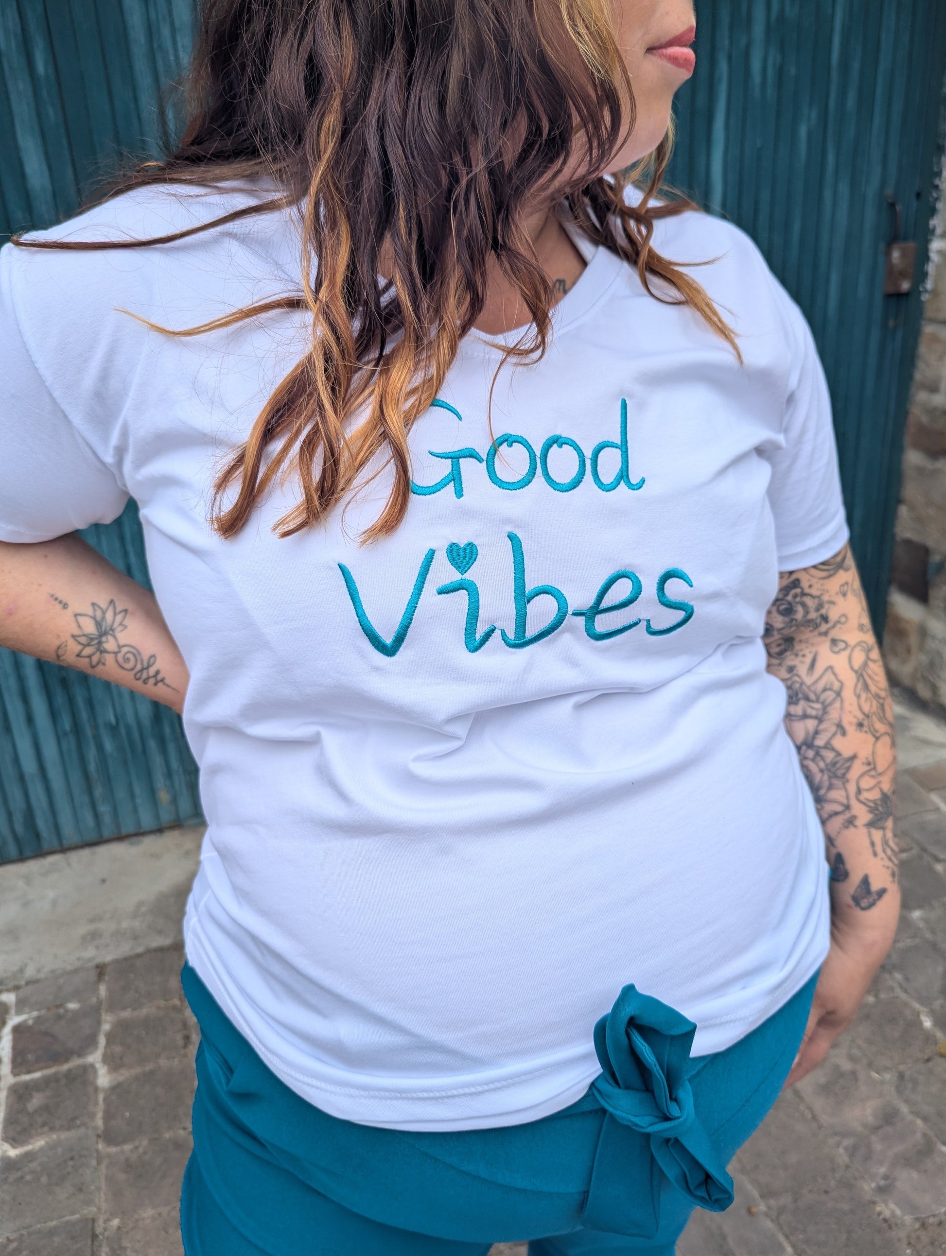 T-shirt good vibes blanc bleu canard grande taille