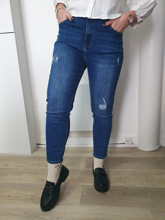 Jean femme coupe mom bleu clair déchiré troué taille haute