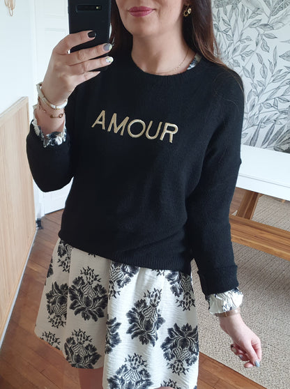Pull oversize noir amour doré coupe loose col bateau