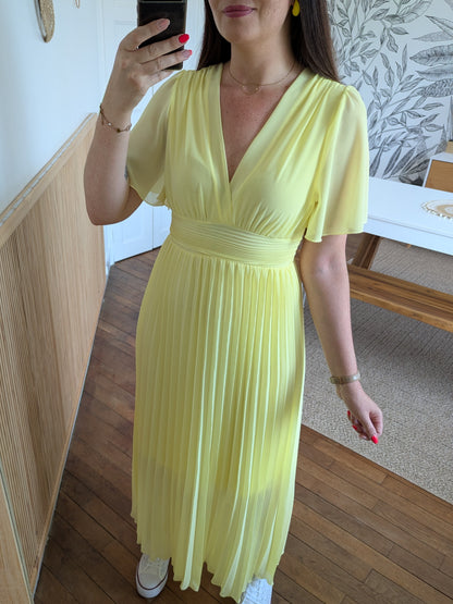 Robe longue cérémonie jaune pale plissée manches courtes