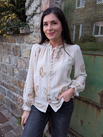 Blouse bohème beige et kaki avec broderies