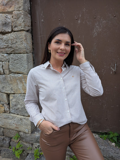 Chemise rayée marron et blanc coeur brodé poche