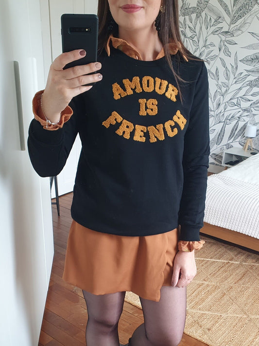 Sweat AMOUR IS FRENCH (noir/camel)