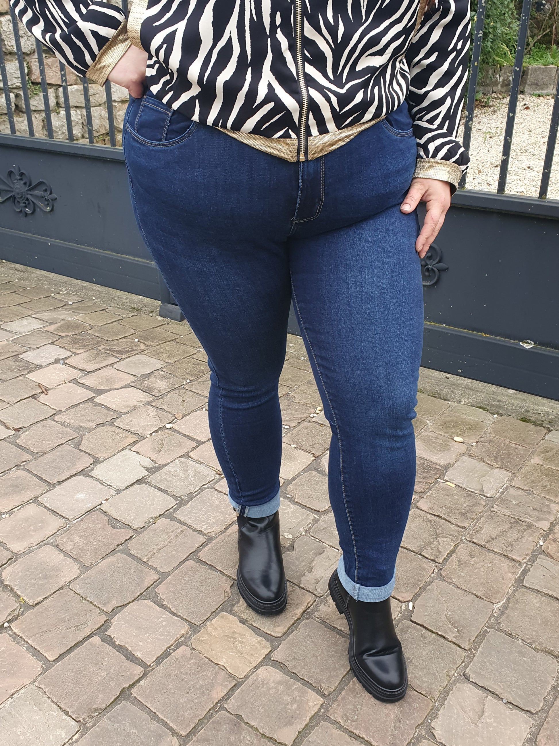 Jean femme coupe slim bleu foncé taille haute stretch